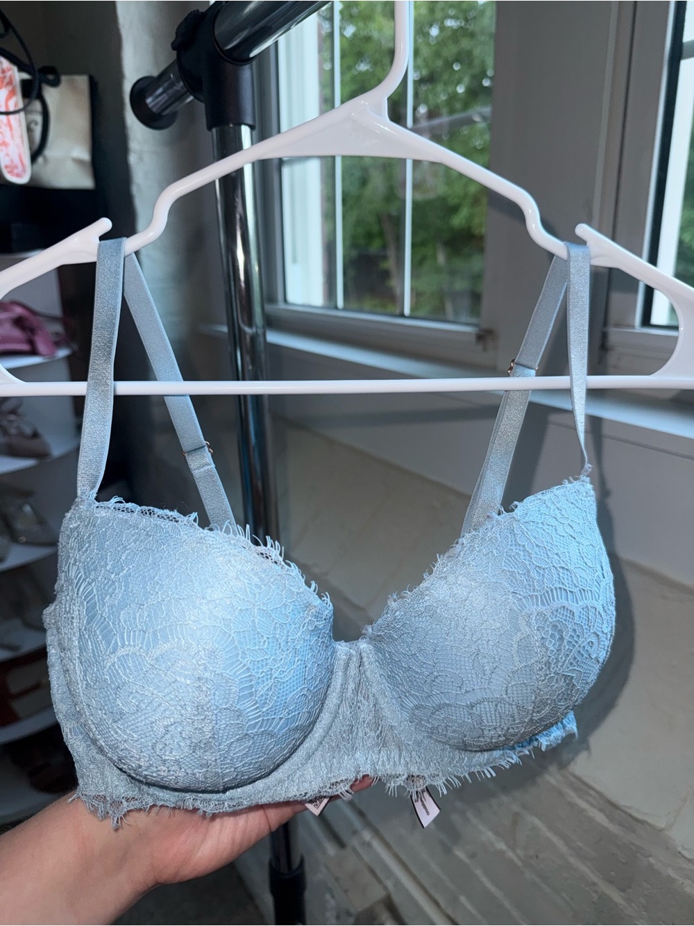 Victoria's Secret Light Blue Lace Lightly Lined Dream Angels Bra
